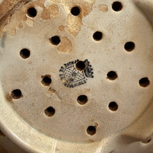 Charger l'image dans la galerie, French Ironstone Berry Drainer
