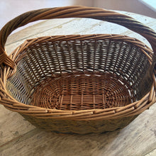 画像をギャラリービューアに読み込む, English Wicker Shopping Basket
