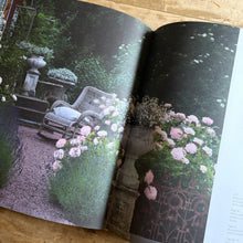 将图片加载到图库查看器，Living With Swedish Antiques Nina Hartmann Book

