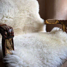 将图片加载到图库查看器，Extra Large Vintage Natural Cream Sheepskin
